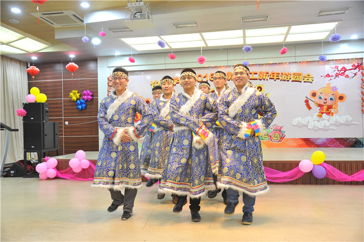 20151230我院举办游园会缤纷活动喜迎新年 (7) - 副本.JPG