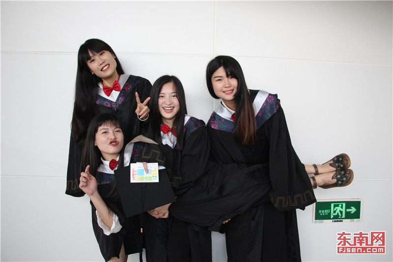 b083fead6c8918d4a53634.jpg