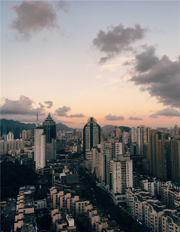 46《城市行摄间》 (2).jpg