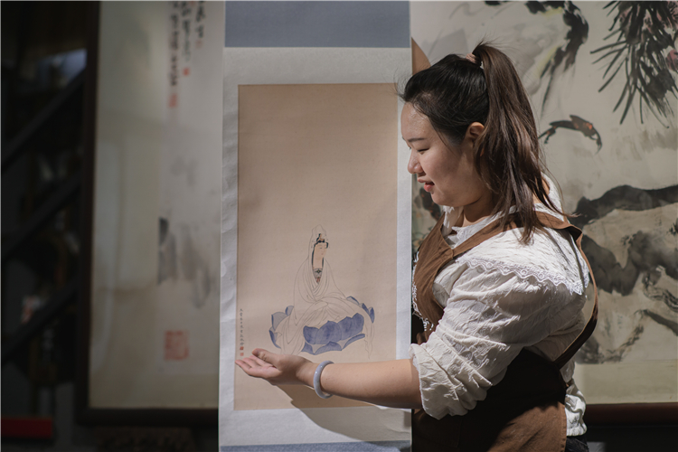20211203采访陈雨学姐 直播作品演示2 杨业伟摄.jpg