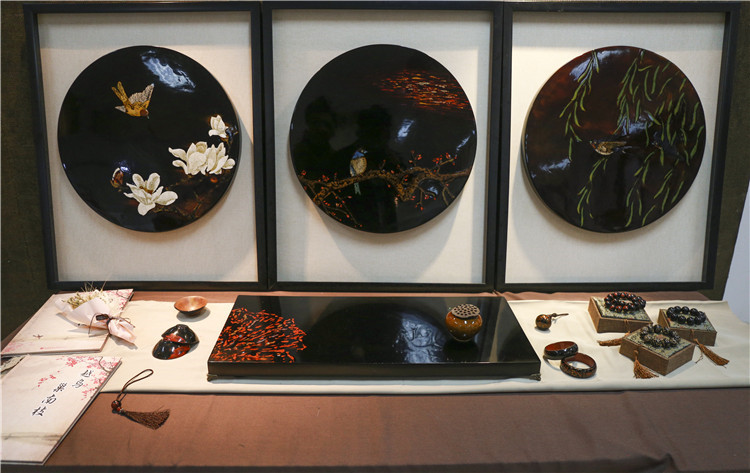 201603072017届美术学、产品设计专业毕业作品展 叶晓晖.jpg