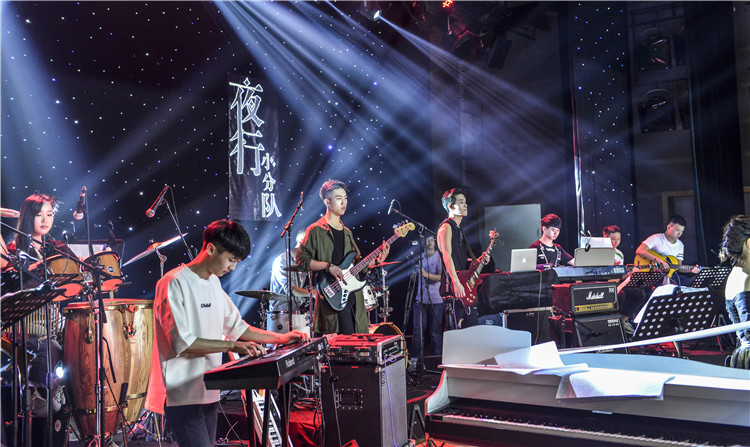 20160612文化产业系夜行小分队众筹开演唱会 叶晓晖 (3).jpg