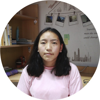 格桑央珠.jpg